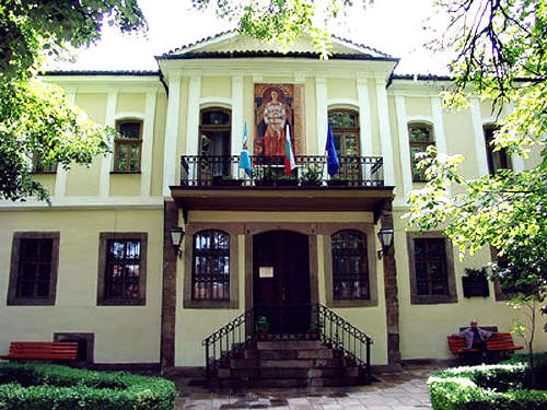 Къщата на д-р Стоян Чомаков - Галерия " Златю Бояджиев"