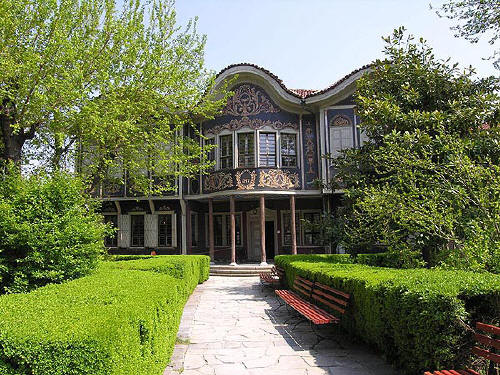 Куюмджиевата къща (Етнографски музей) в Стария Пловдив