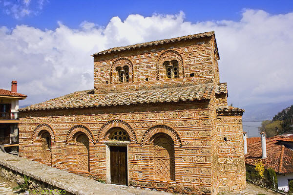 Базиликата "Св. Безсребърници" в Костур. Agioi Anargyroi In Kastoria. © evan rizo (evanrizo), trekearth.com