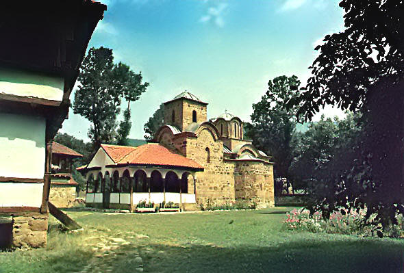 Манастирът "Св. Йоан Богослов" в с. Поганово, Димитровградско, Сърбия. Източник: www.batabg.org