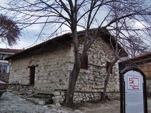 Църквата "Св. Спас" в Несебър, изглед от северозапад. Фото: ald-bg.narod.ru.